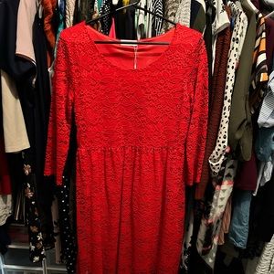Beautiful red dress!